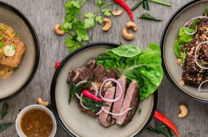 A Closer Look at the World of Independent Artists