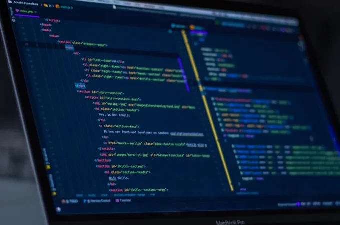 A Closer Look at the World of Independent Artists